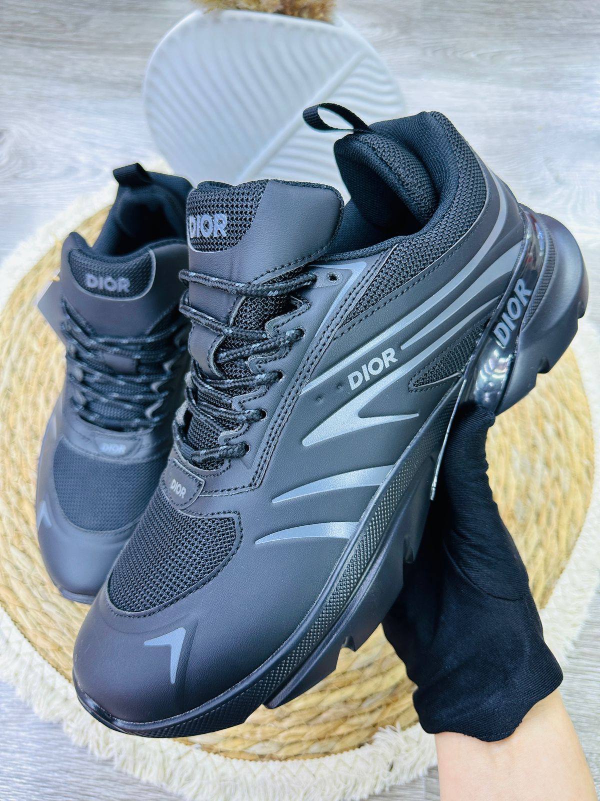 New Master
High quality 
size 40-45 
230 dhs🪙🌨️

Zain132
♥️♥️♥️