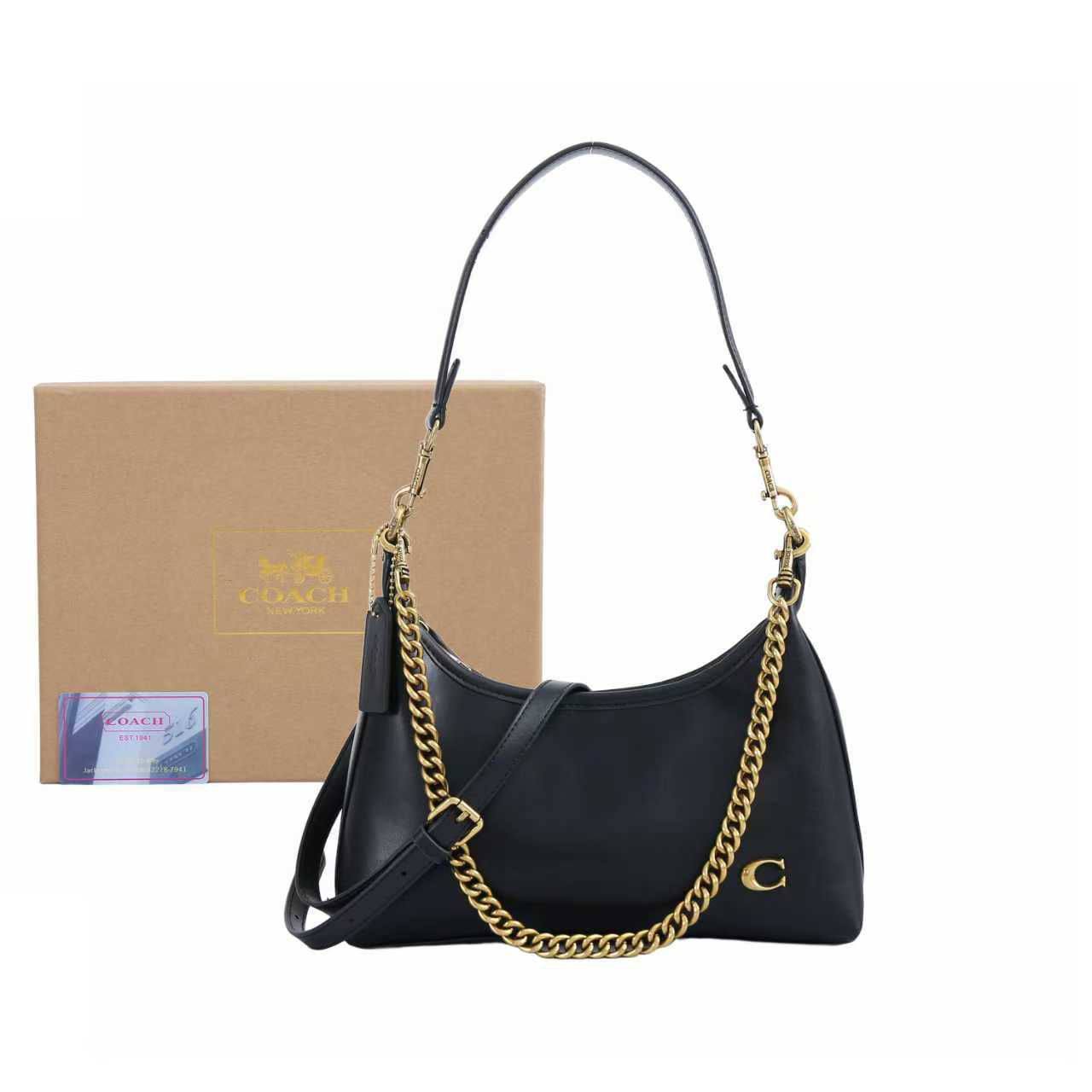 Coach

with box
🎁🎁🎁

90 dhs🪙🌨️

Zain143
♥️♥️♥️
