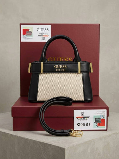 Guess

100 dhs🇦🇪🇦🇪

With box
21 cm

Zain219
♥️♥️♥️