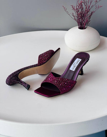 JIMMY CHOO 🩷💜
Size 36_41
Super high quality
450 dhs✅

Zain176
♥️♥️♥️