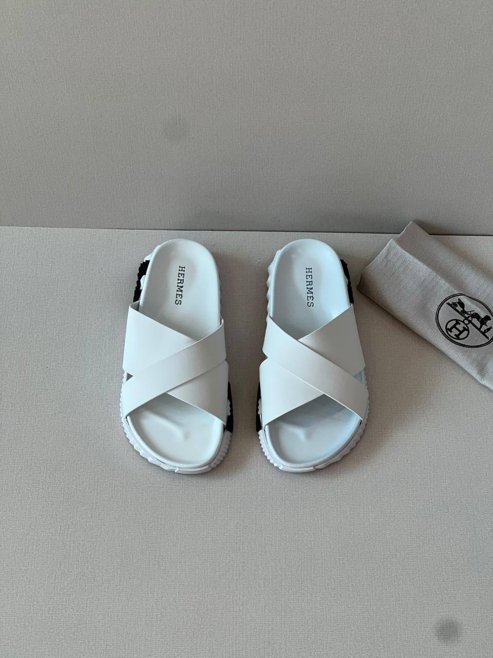 HERMES  
SUPER MASTER ⚡️
40-46
450 dhs🪙🖤

Zain43
♥️♥️♥️