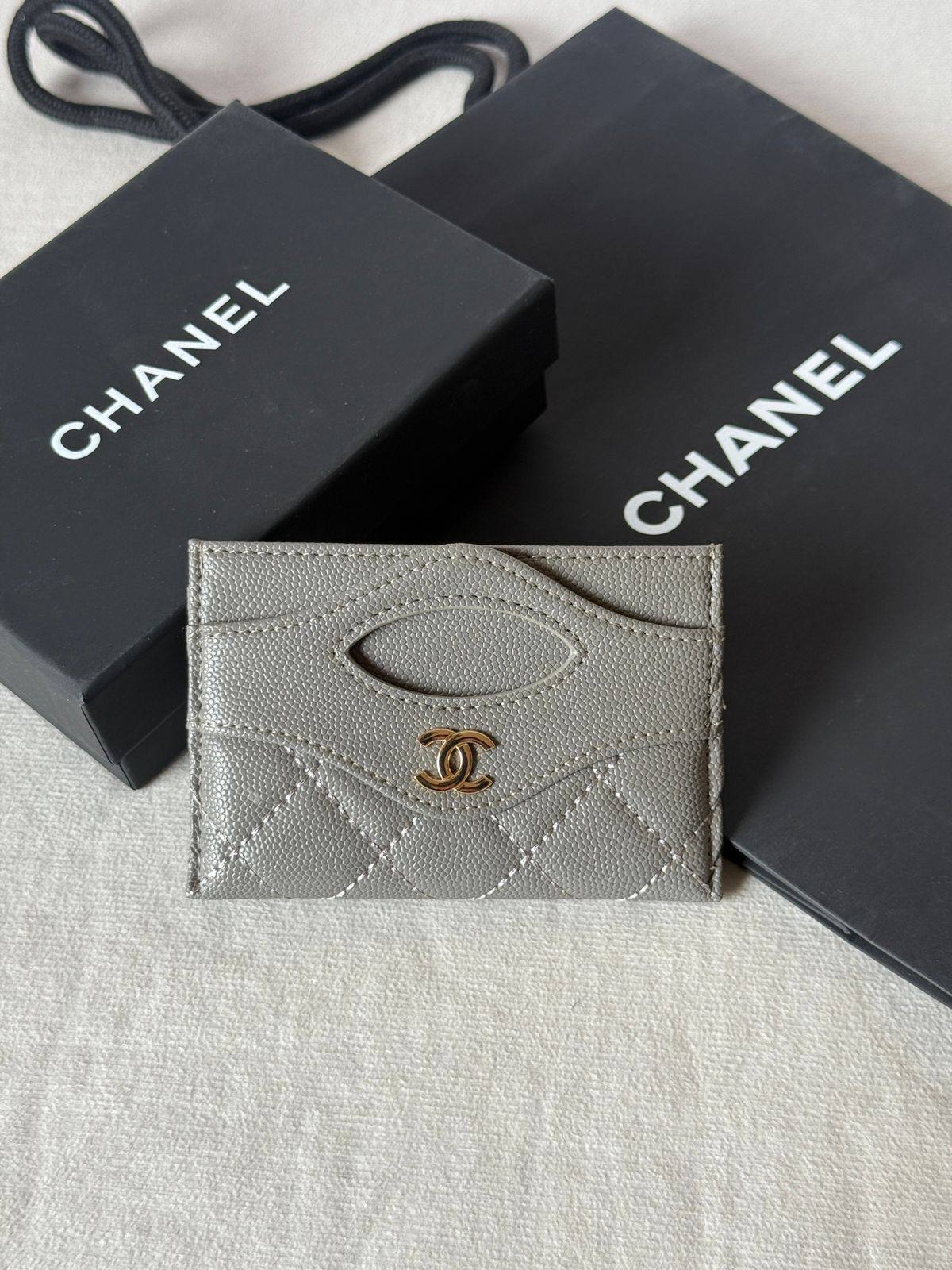 Chanel

Super master

190 dhs🇦🇪🇦🇪

Zain275
♥️♥️♥️