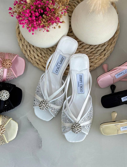 Jimmy choo 
Vip quality 
Size:36to41
450 dhs✅

Zain113
♥️♥️♥️