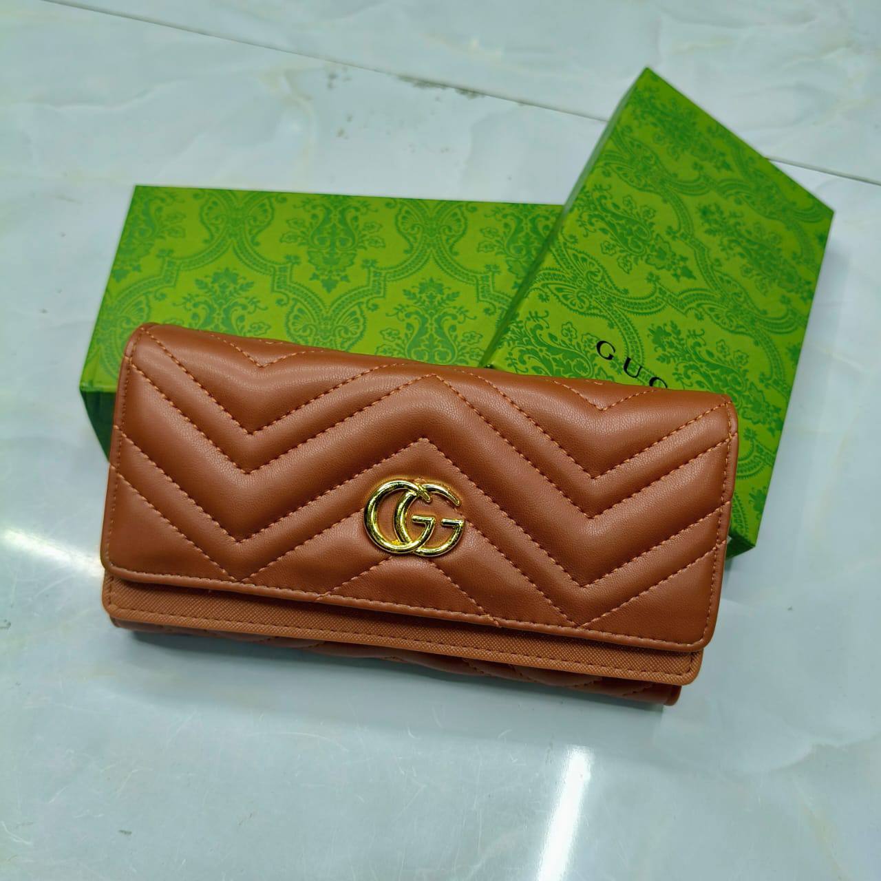 TRI-FOLD 𝗟𝗢𝗡𝗚 WALLET

WITH BOX
🎁🎁🎁

30 dhs🪙🌨️

Zain31
♥️♥️♥️