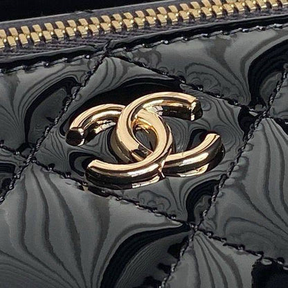 CHANEL 
 GOOD QUALITY 

WITH BOX 
🎁🎁🎁

100 dhs✅

Zain39
♥️♥️♥️