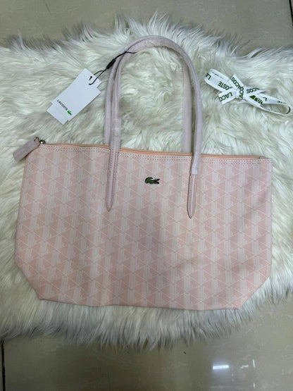 💖  LACOSTE 🐊 new Tote
1⃣️ First Quality 
Size: 45 * 27 cm
55 dhs✅

Zain115
♥️♥️♥️