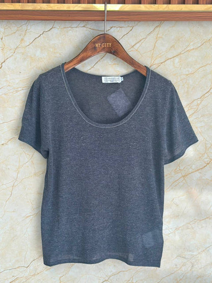 BRUNELLO CUCINELLI
Women’s Tshirt 
Master Quality 
SML
350 dhs💓

Zain276
♥️♥️♥️