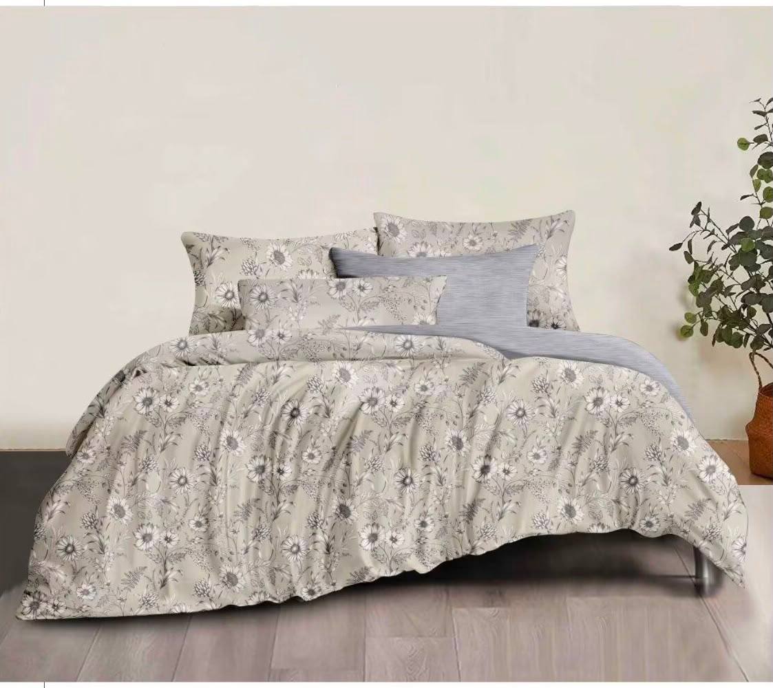Comfort set
💛Single 4pcs set
1 comfort 
1 bedsheets 
2 pillowcases 
100 dhs🇦🇪🇦🇪

Zain99
♥️♥️♥️