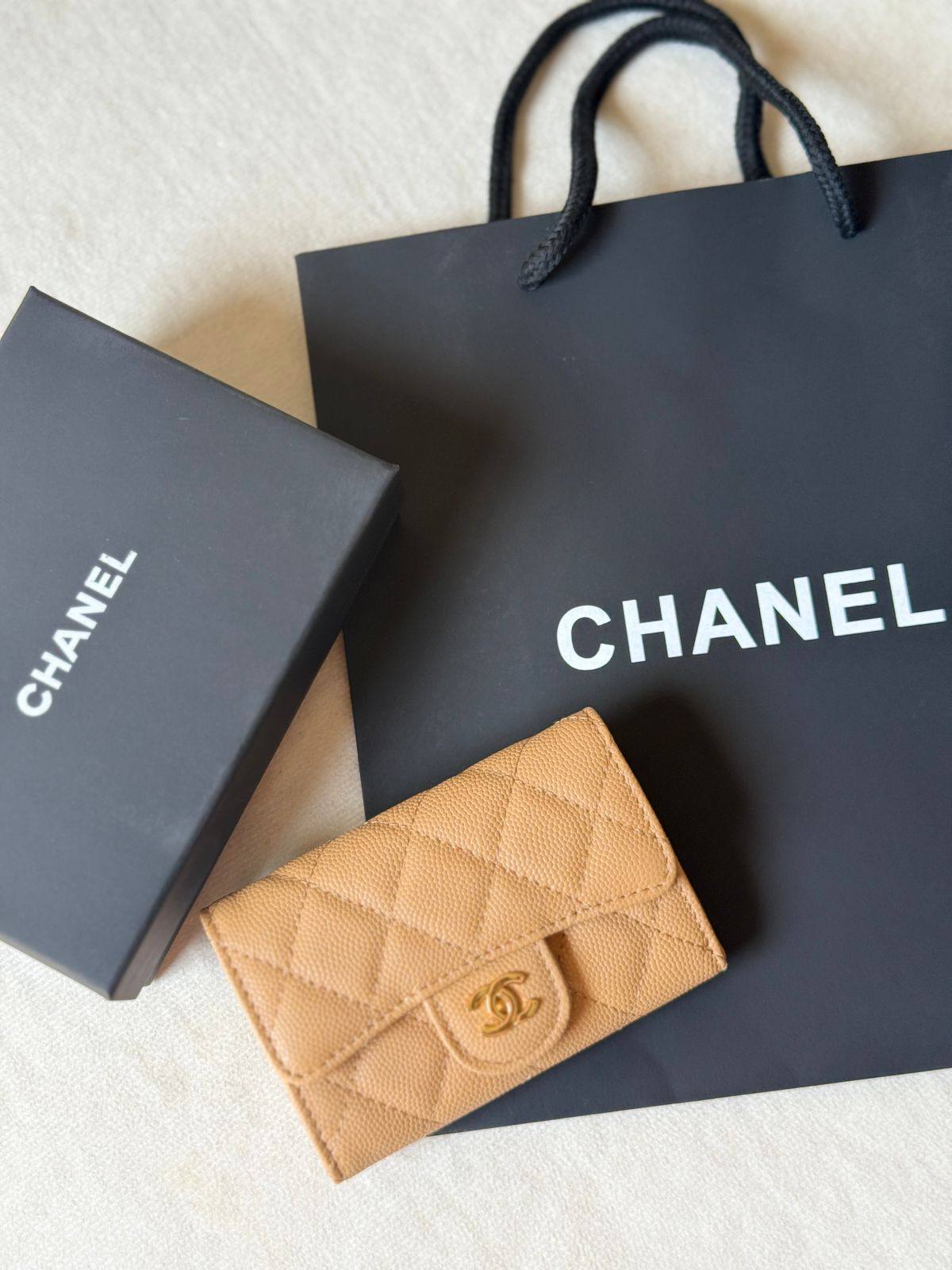 Chanel

Super master

320 dhs🇦🇪🇦🇪

Zain275
♥️♥️♥️
