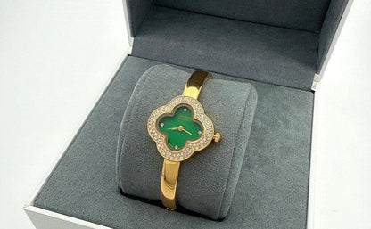 Van Cleef
60 dhs🪙🌨️

Zain45
♥️♥️♥️
