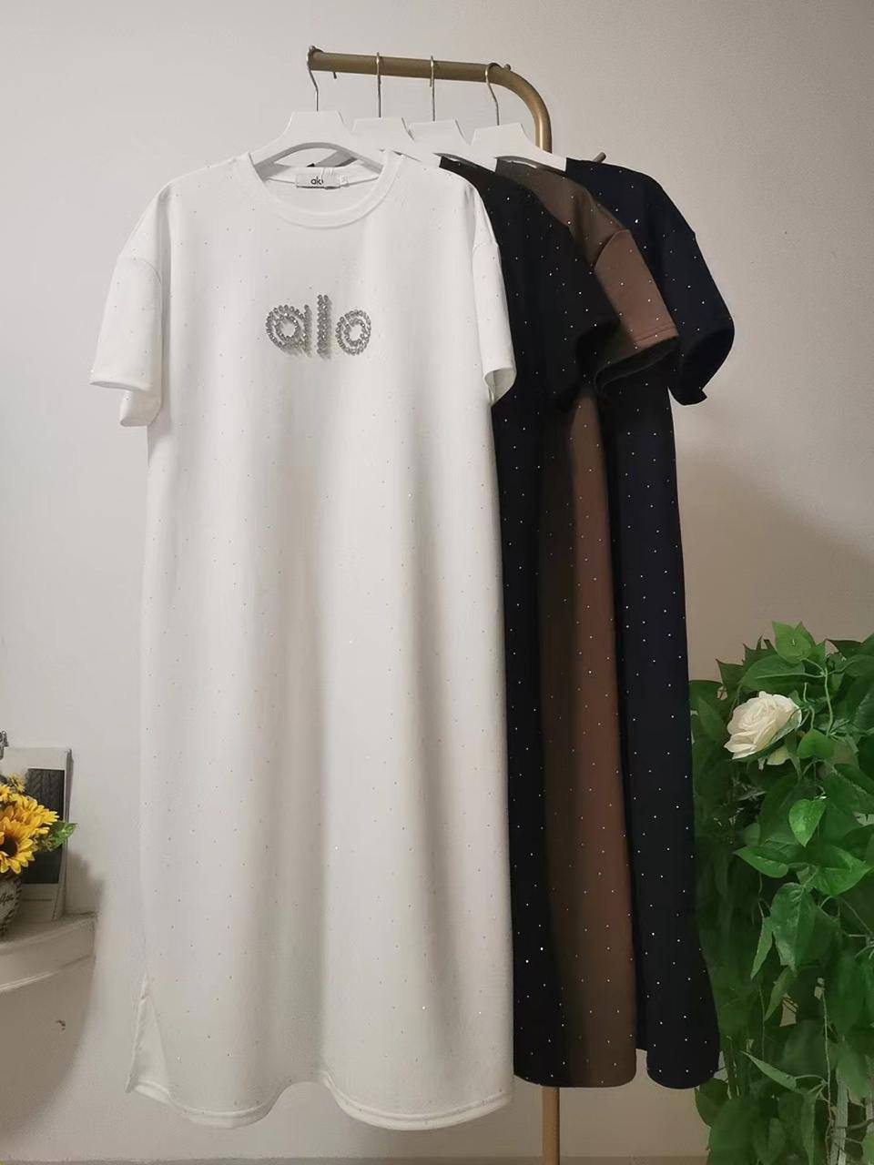 New Miu Miu - Dior - Alo
M-L-XL size have
90 dhs✅

Zain140
♥️♥️♥️