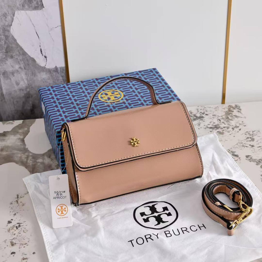 Tory Burch
95 dhs🇦🇪🇦🇪
with box 20cm

Zain26
♥️♥️♥️
