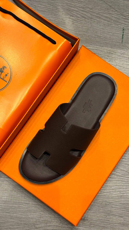 Hermes
Size 40 TO 45
110 dhs✅

Zain183
♥️♥️♥️