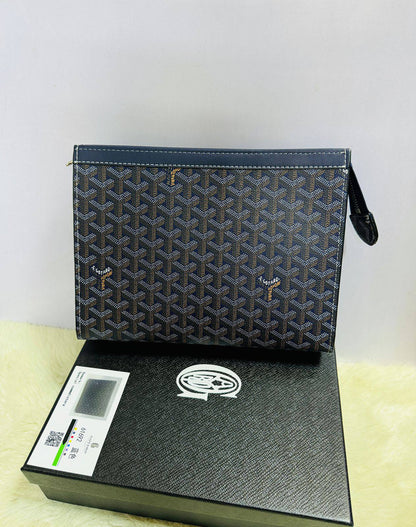 Goyard
Clutch bags

With box 
80 dhs🇦🇪🇦🇪

Zain50
♥️♥️♥️