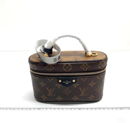 LV

90 dhs🗽

with box
🎁🎁🎁

Zain07