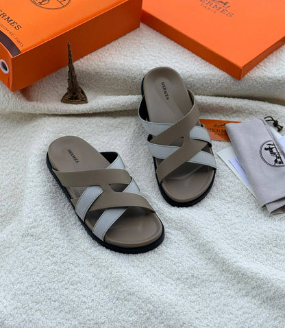 🧨  New Hermes 
Mens

🎊.    Size 40 to 46.    🎊

105 dhs🌺

Zain80
♥️♥️♥️