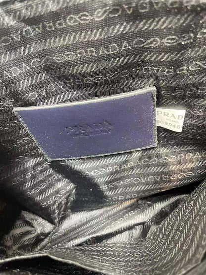 Prada
41*26*11cm
3 in 1
95 dhs🇦🇪🇦🇪

Zain17
♥️♥️♥️