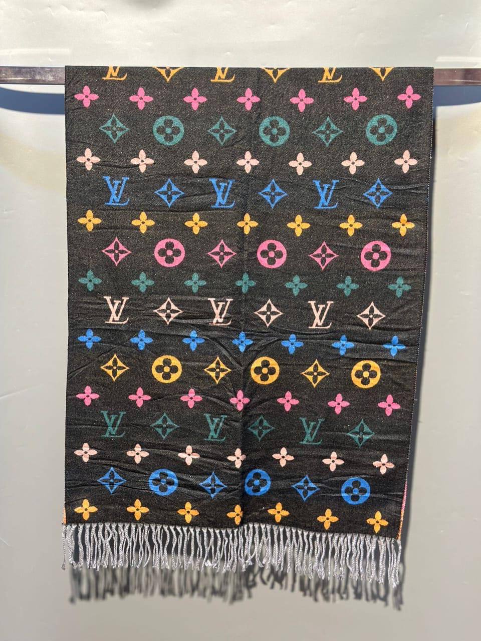 NEW CAME
SCARF
GOOD QUALITY
45 dhs🪙💚
SIZE: 185*65

Zain40