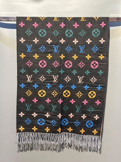 NEW CAME
SCARF
GOOD QUALITY
45 dhs🪙💚
SIZE: 185*65

Zain40