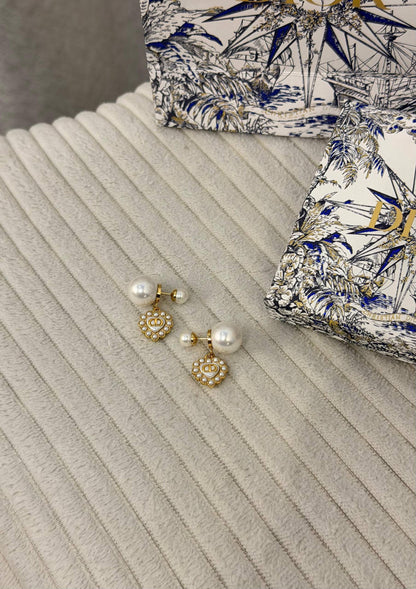 DIOR
Super Master Quality 


*DIOR Petit CD Baroque Heartm PENDANT & EARINGS

For Price 👇 WhatsApp✅
0568585901 
0507557372
0552275751 Owner Zain 👌


Zain106
♥️♥️♥️