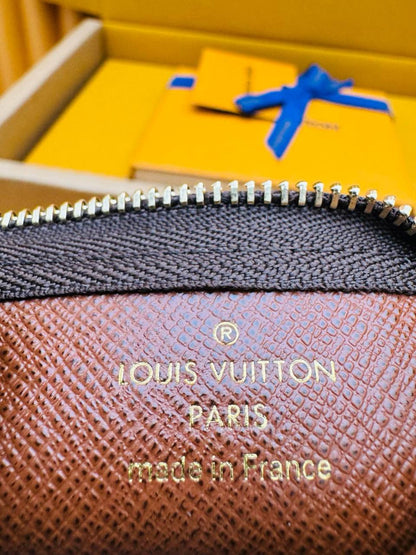 LV
💜*Super Master*💜
230 dhs✅

Zain275
♥️♥️♥️