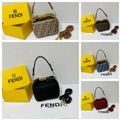 FENDI

Best quality 

with box

90 dhs🇦🇪🇦🇪

size 16CM

Zain290
♥️♥️♥️