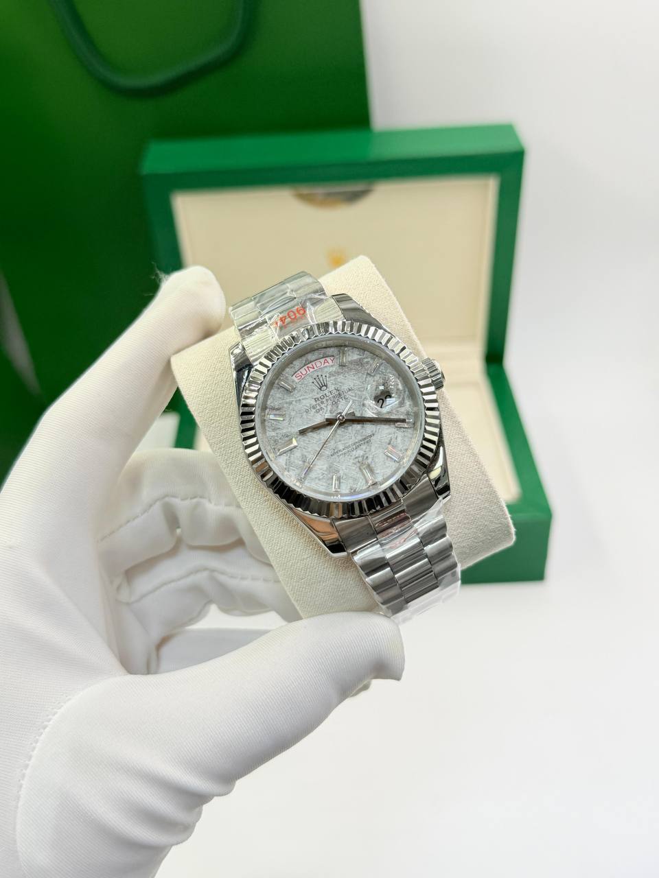 Rolex
Automatic  
master 
with  original  box  🎁
290 dhs✅

Zain85
♥️♥️♥️
