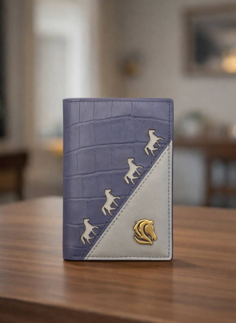 Louis Hilano 
wallet for men good quality 
90 dhs💓

Zain59
♥️♥️♥️