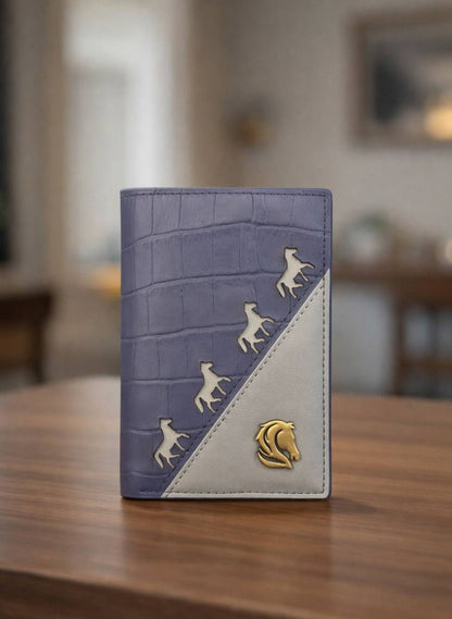 Louis Hilano 
wallet for men good quality 
90 dhs💓

Zain59
♥️♥️♥️