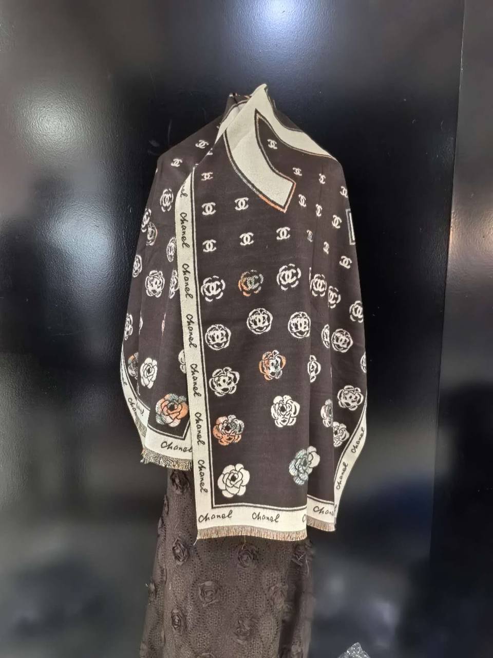 Scarf 

Good quality 

50DHS🇦🇪🇦🇪🇦🇪

Zain295
♥️♥️♥️
