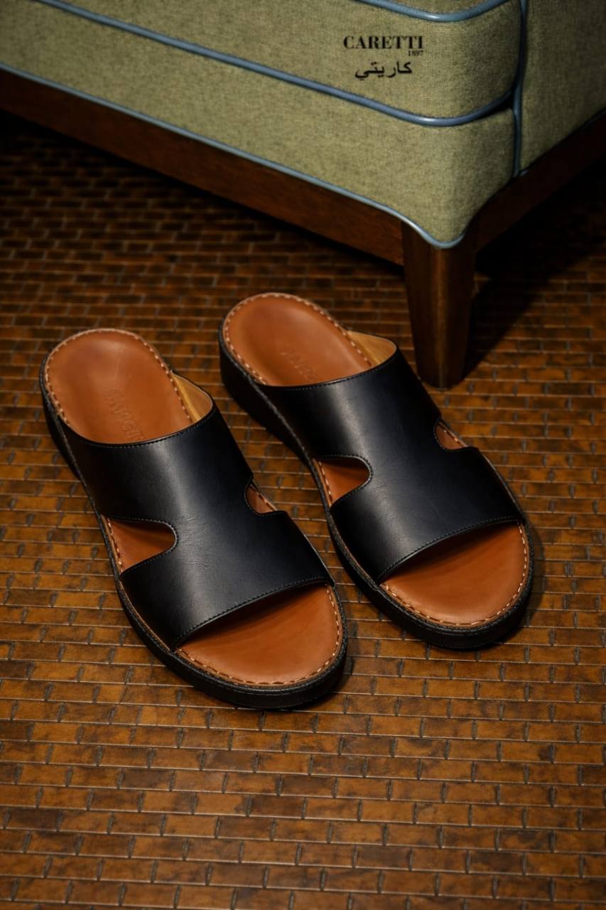 CARETTI slippers for men master quality 
230 dhs❣️ 
with box size available 40to46 (6to12)

Zain59
♥️♥️♥️
