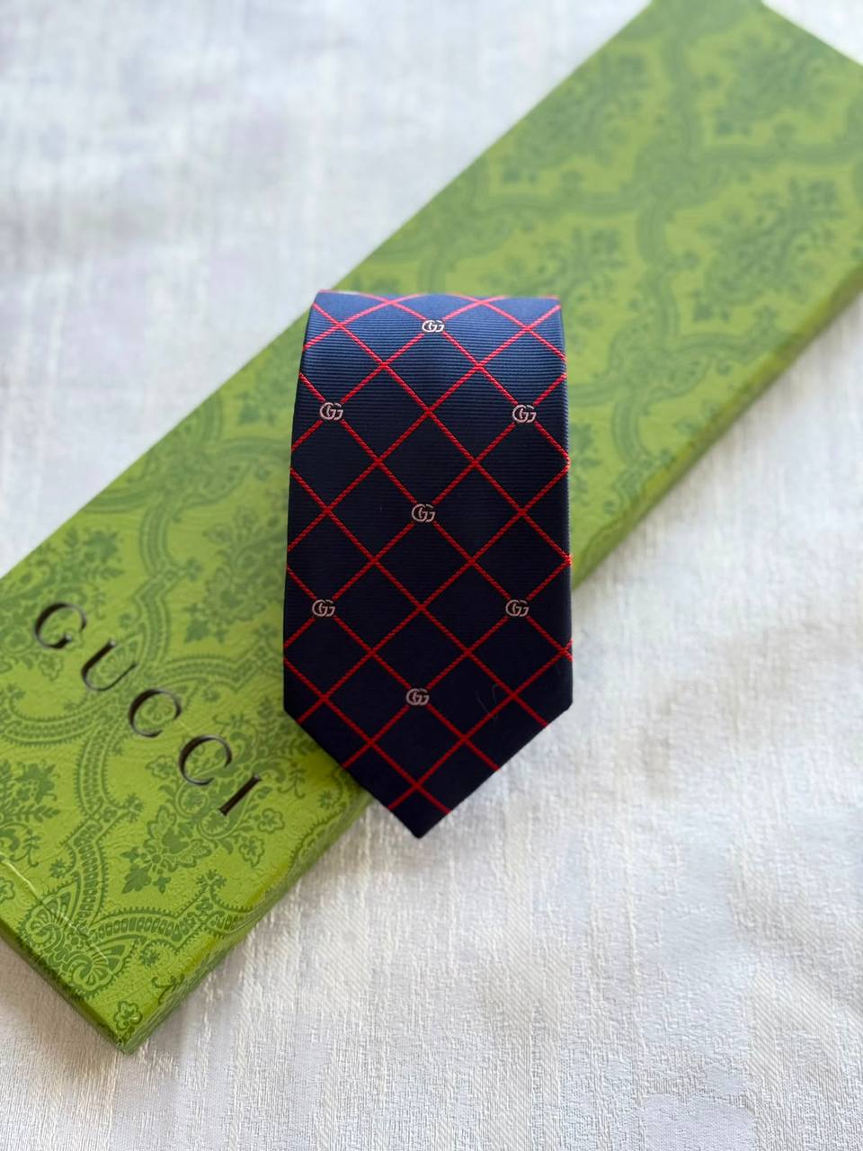 GUCCI
TIE
*Master Quality*
190 dhs💓

Zain179
♥️♥️♥️