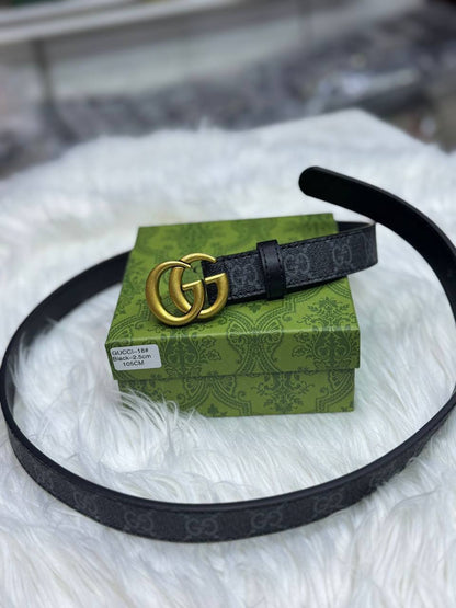 Ladies belt

With box 
🎁🎁🎁

40 dhs🪙🌨️

Zain93
♥️♥️♥️