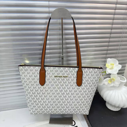 Fendi - MCM - MK
Offer
75 dhs🇦🇪🇦🇪

Zain232
♥️♥️♥️