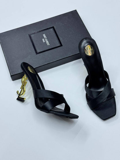 YSL
Size 36 to 41
120 dhs💓

Zain21
♥️♥️♥️