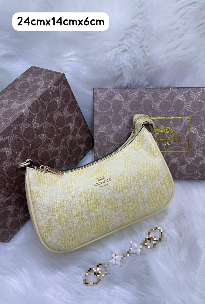 Coach

95 dhs✅ 

with box
🎁🎁🎁

Zain72
♥️♥️♥️
