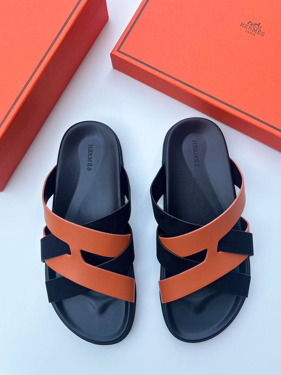 Hermes slipper (men)
110 dhs🪙💕
Size 40-46

Zain55
♥️♥️♥️