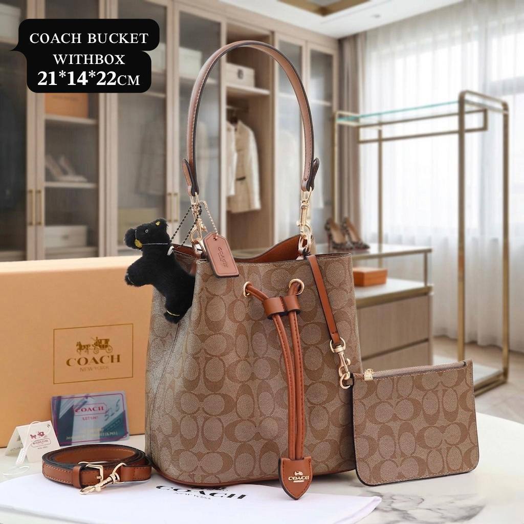 Coach ʀᴏᴡᴀɴ ʙᴜᴄᴋᴇᴛ 
ɢᴏʟᴅᴛᴏɴᴇ/
ʜᴀɴᴅʙᴀɢ /ʟᴏɴɢ sᴛʀᴀᴘ
ʟᴇᴀᴛʜᴇʀ ᴍᴀᴛᴇʀɪᴀʟ
sɪᴢᴇ:𝟐𝟏*𝟏𝟒*𝟐𝟐ᴄᴍ
110 dhs✅

Zain56
♥️♥️♥️