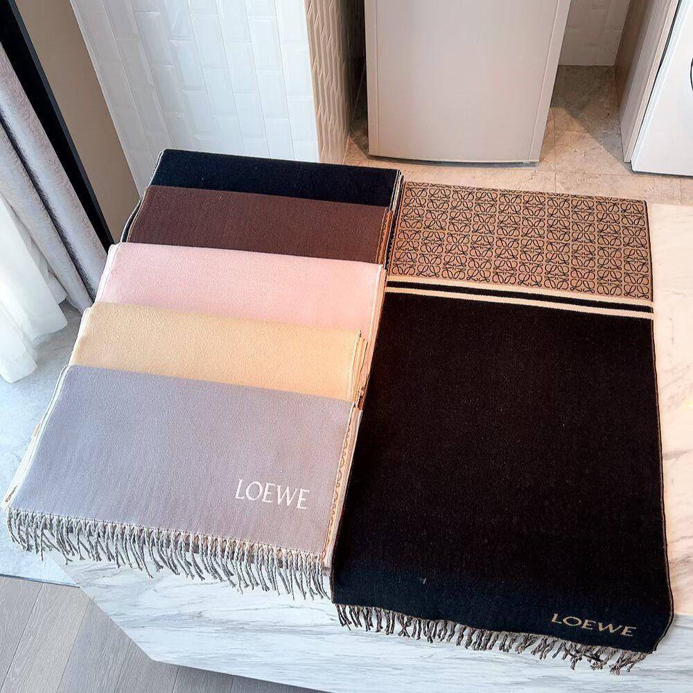 Coming new stock
Winter scarf 
45 dhs🪙🌨️

Zain93
♥️♥️♥️