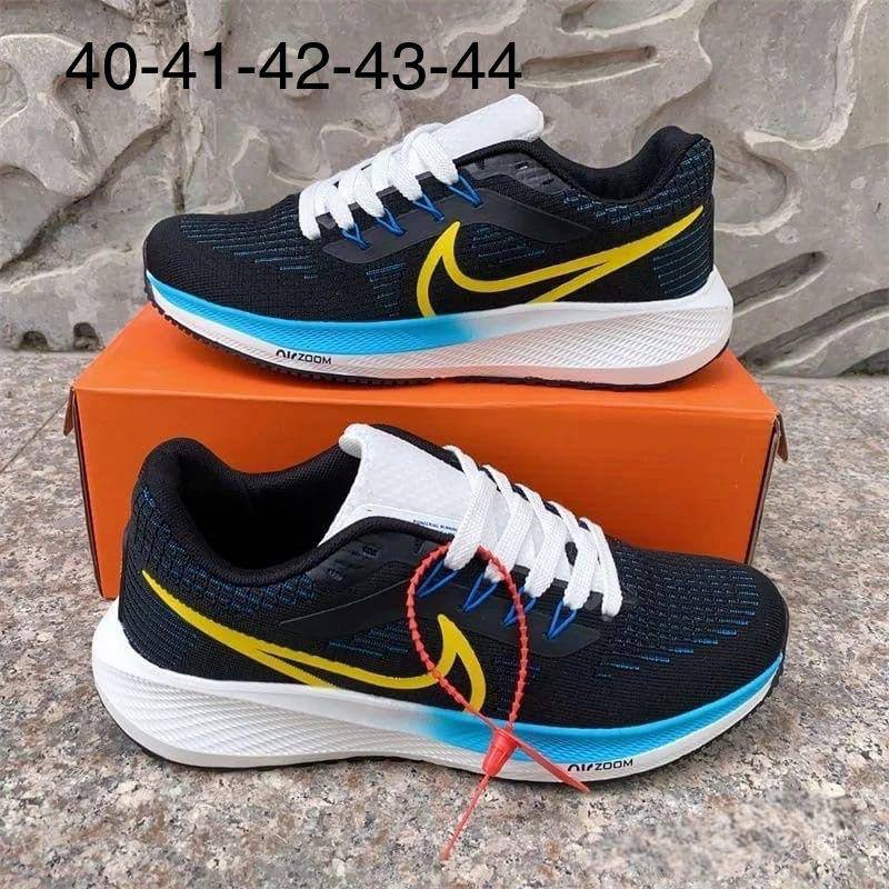 NIKE SOHES 
50 dhs❤️

Zain40
♥️♥️♥️