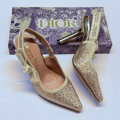 New Came😍

Dior Heel
115 dhs🇦🇪🇦🇪

Size:36-41

Withbox & paper Bag

Zain40
♥️♥️♥️