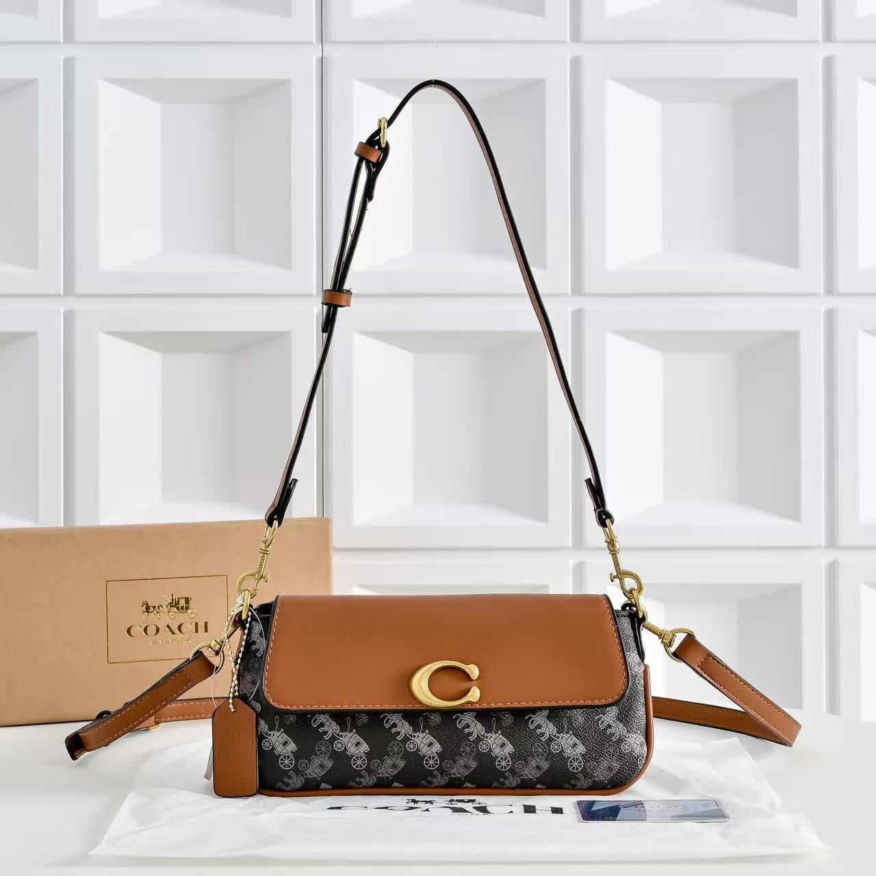 Coach
Withbox
95 dhs🇦🇪🇦🇪

Zain143
♥️♥️♥️