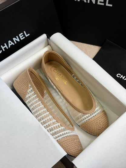 Chanel 
𝑨𝑨𝑨 𝑸𝒖𝒂𝒍𝒊𝒕𝒚
𝑺𝒊𝒛𝒆 𝟑𝟔 𝒕𝒐 𝟒2 
450 dhs✅

Zain81
♥️♥️♥️