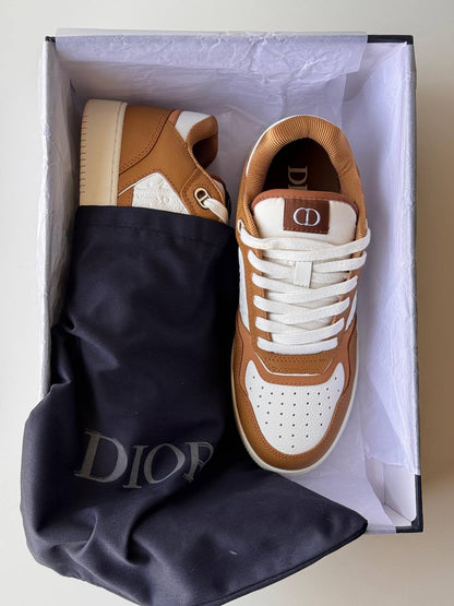 Dior B27 Uptown Sneaker
*AAA quality*
*size:40 to 46*
500 dhs❣️

Zain185
♥️♥️♥️