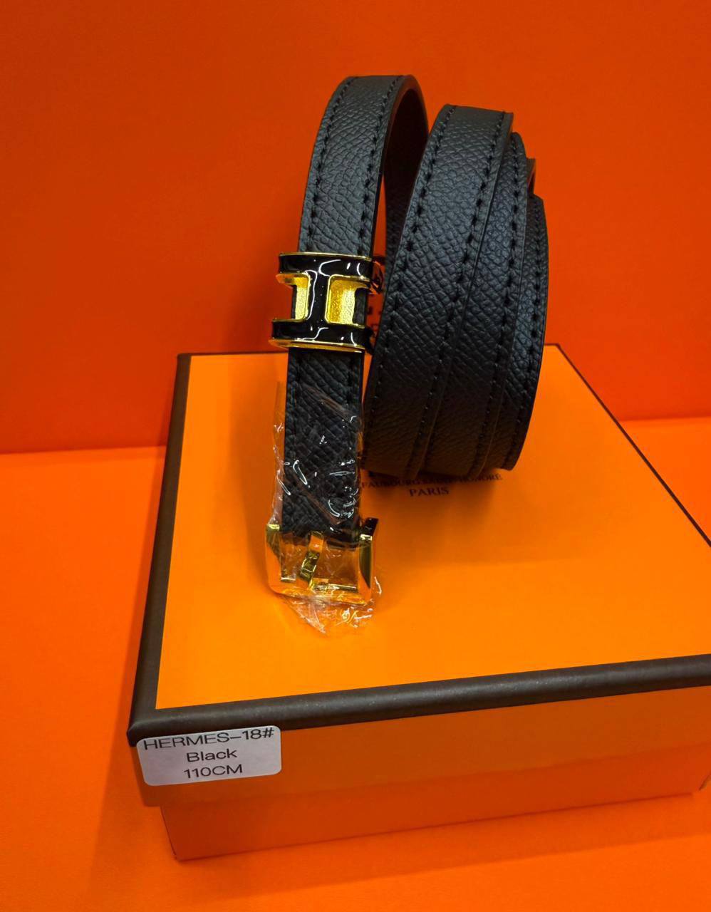 Hermes Belt
With box
50 dhs✅

Zain93
♥️♥️♥️