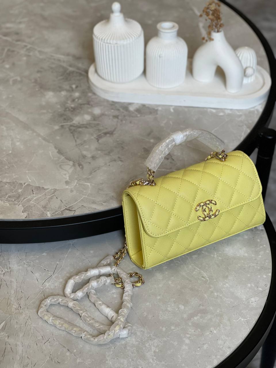 CHANEL✨
Available original box 📦 
With full packing 🎀🎀
Super high quality 💥💥
For Price 👇 WhatsApp✅
0568585901 
0507557372
0552275751 Owner Zain 👌

Zain283
♥️♥️♥️