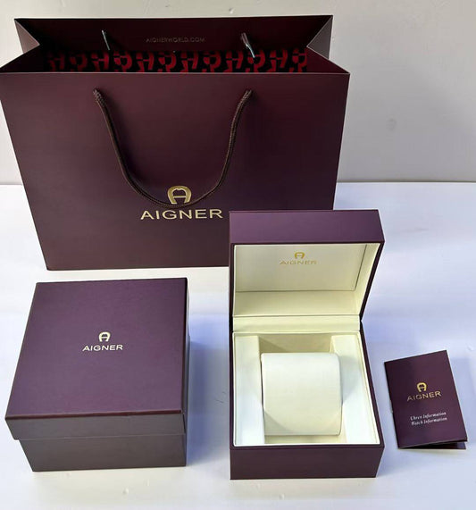 Aigner Master Box
50 dhs🇦🇪🇦🇪

Zain85
♥️♥️♥️