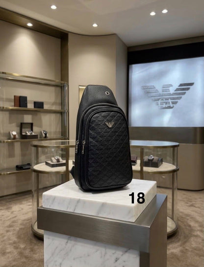 Gucci 
Bags


Good quality 
85 dhs🇦🇪🇦🇪🇦🇪

Zain182
♥️♥️♥️