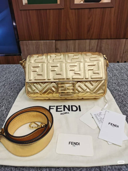 Fendi Master++++
250 dhs🪙🌨️

Zain10
♥️♥️♥️