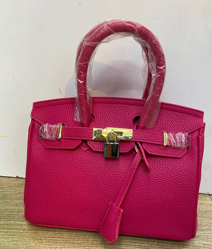 Hermes 
Good copy
25cm  
100 dhs❤️

Zain95
♥️♥️♥️